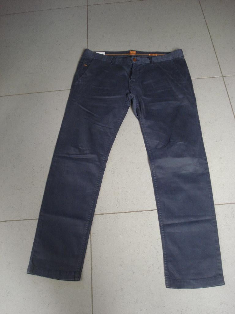 Hugo Boss blauwe broek, heren/jongens. mt 36, Kleding | Heren, Broeken en Pantalons, Ophalen of Verzenden, Gedragen, Blauw, Hugo boss