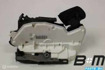 Portierslot LA VW Golf 7 5K4839015A beschikbaar voor biedingen