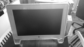 Ecran Cinema HD 23" beschikbaar voor biedingen