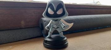 Figurine moon knight