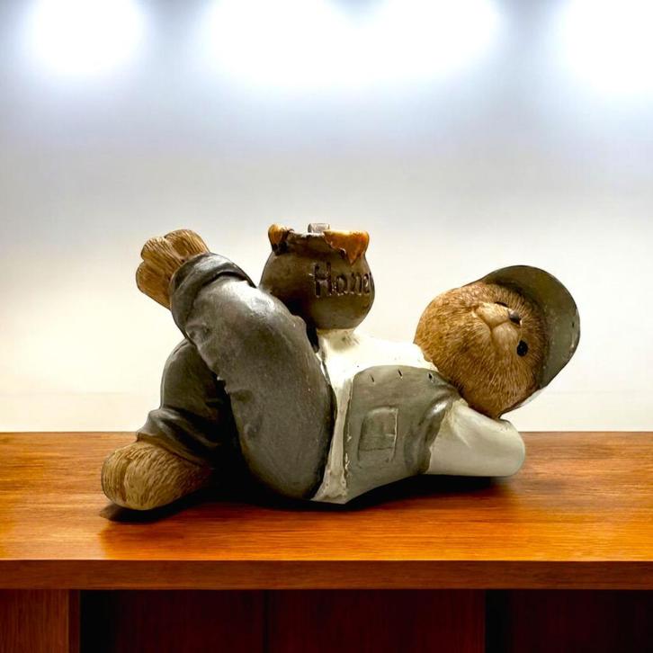 Beer met honingpot van hars, Verzamelen, Dierenverzamelingen, Gebruikt, Beeldje of Figuurtje, Overige soorten, Ophalen of Verzenden