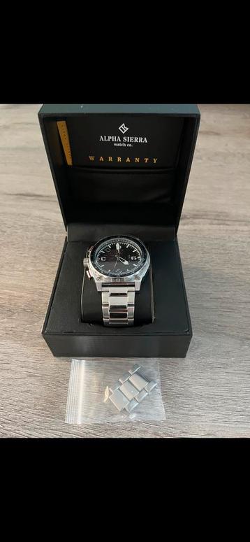 Nieuwe alpha sierra whiskey horloge beschikbaar voor biedingen