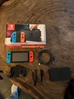 Nintendo Switch, Games en Spelcomputers, Spelcomputers | Nintendo Switch, Ophalen, Zo goed als nieuw, Met 2 controllers, Switch Original