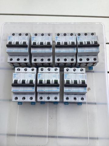 Sokkelautomaten  beschikbaar voor biedingen