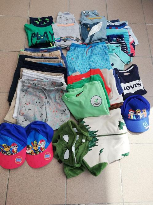 Jongens pakket maat 98-104 en 110 zogoed als nieuw en nieuw, Kinderen en Baby's, Kinderkleding | Kinder-kledingpakketten, Zo goed als nieuw