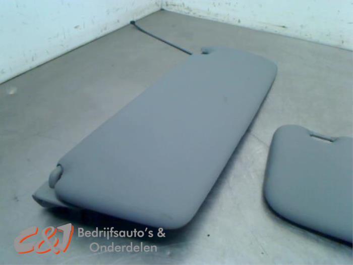 Zonneklep van een Opel Vivaro, Auto-onderdelen, Interieur en Bekleding, Opel, Gebruikt, 3 maanden garantie, Ophalen of Verzenden