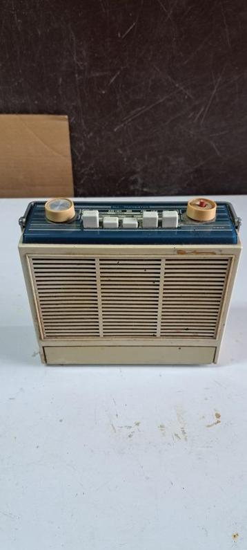 oude Philips 6volt autoradio jaar 60 beschikbaar voor biedingen