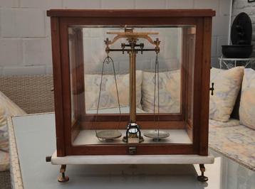 Balance de pharmacie Paul Bunge  beschikbaar voor biedingen