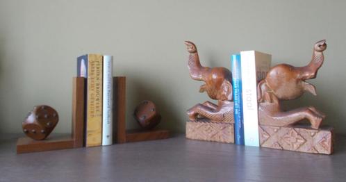 2 paires de serre-livres en bois : avec dés et éléphants, Maison & Meubles, Accessoires pour la Maison | Autre, Utilisé, Enlèvement ou Envoi