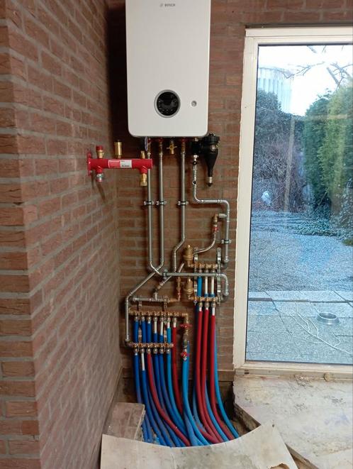 Plombier chauffagiste 0477215957, Doe-het-zelf en Bouw, Chauffageketels en Boilers