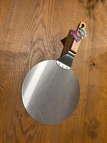 Pizzaschep 26cm beschikbaar voor biedingen