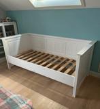 Gezellige witte bedbank, Ophalen, 90 cm, Eenpersoons, Wit