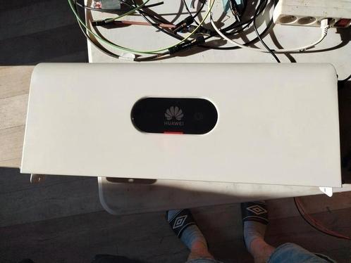LUNA2000 BMS (2dehands) garantie tot 07-2033, Doe-het-zelf en Bouw, Zonnepanelen en Toebehoren, Zo goed als nieuw, Ophalen of Verzenden