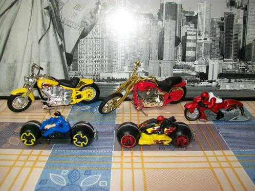 Motor Moto Brommer - Hot Wheels - Motorcycles Vintage Retro, Verzamelen, Automerken, Motoren en Formule 1, Gebruikt, Ophalen of Verzenden
