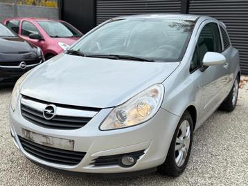 Opel Corsa 1.4i essence Sport beschikbaar voor biedingen