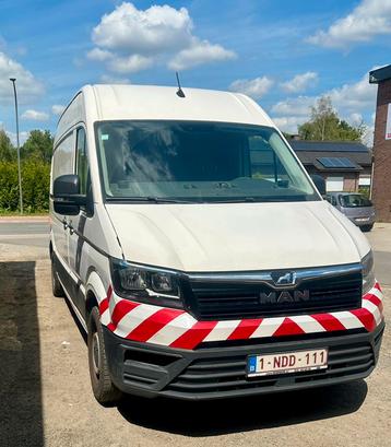 Man tge 3.140 + laadlift beschikbaar voor biedingen