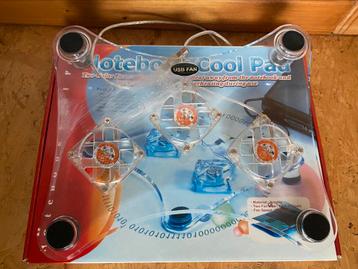 Usb laptop laptop koeler met 3x 6cm ventilatoren beschikbaar voor biedingen