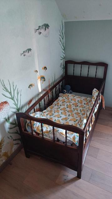 Vintage peuterbed inclusief matras, donsdeken en lakentjes, Enlèvement, Utilisé, Matelas