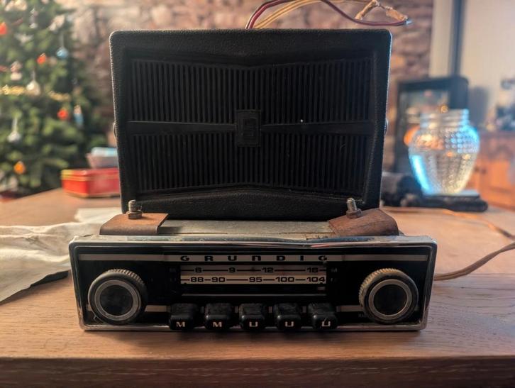 Vintage Grundig Autoradio + Originele Speaker (FTZ U101), Auto diversen, Autoradio's, Ophalen of Verzenden