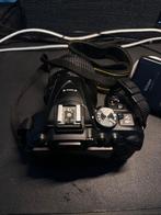 Nikon D5300 + 18-55mm lens + tas + 2 laders (metering error), Audio, Tv en Foto, Fotocamera's Digitaal, Ophalen of Verzenden, Gebruikt