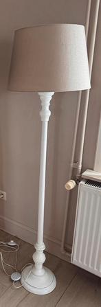 Staande lamp hout IKEA, Huis en Inrichting, Lampen | Vloerlampen, Ophalen, Zo goed als nieuw, Hout