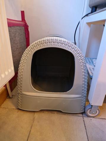 curver kattenbak met poortje beschikbaar voor biedingen