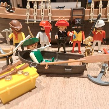 Playmobil piratenboot beschikbaar voor biedingen