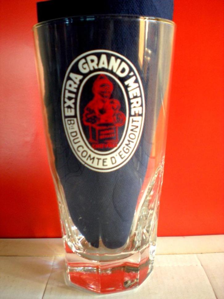 Graaf van Egmont „Grootmoeder”, Verzamelen, Biermerken, Zo goed als nieuw, Glas of Glazen, Ophalen of Verzenden