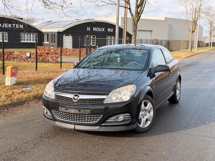 Opel Astra/GTC-uitvoering/manueel/stadsauto/193.000 km, Auto's, Opel, Bedrijf, Astra, Airbags, Airconditioning, Elektrische ramen