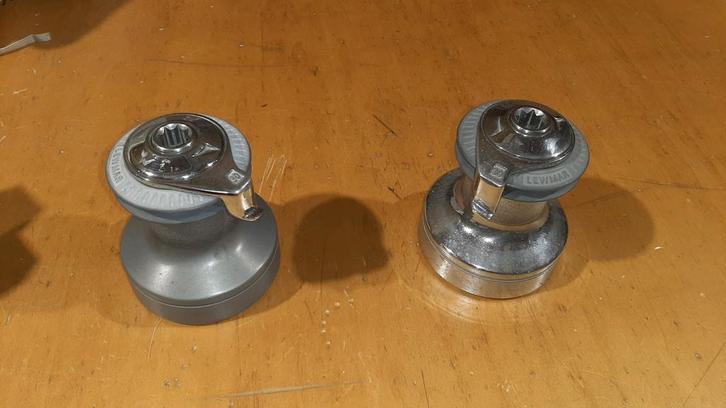 winch Lewmar 30 self-tailing, Sports nautiques & Bateaux, Accessoires navigation, Enlèvement ou Envoi