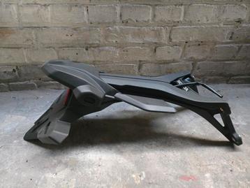 Porte plaque d’origine CB650R HONDA beschikbaar voor biedingen