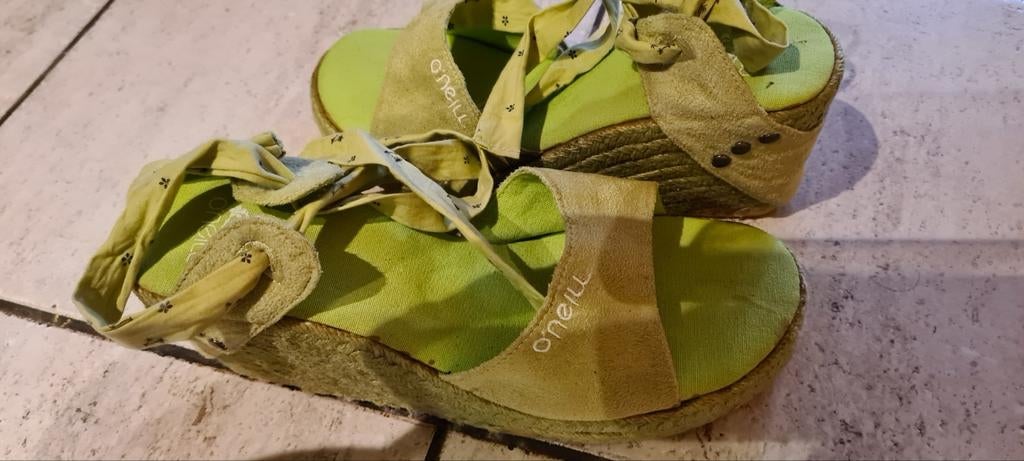 Nieuwe O'Neill sandalen met sleehak, Espadrilles, Ophalen of Verzenden, Zo goed als nieuw, Groen