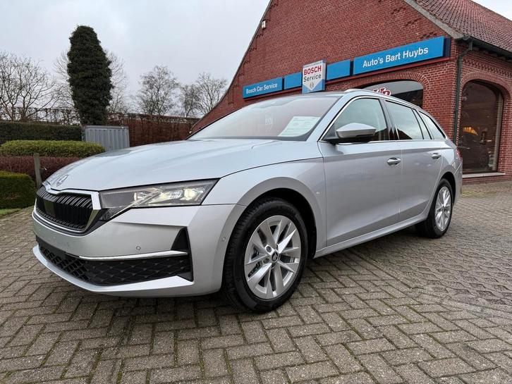 Skoda Octavia Combi Corporate 1.5 TSIe MHEV DSG - MATRIX / A, Auto's, Skoda, Bedrijf, Te koop, Octavia, ABS, Achteruitrijcamera