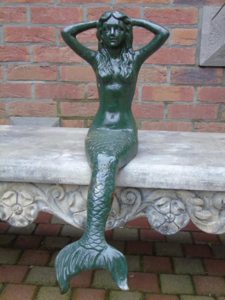 Grote zeemeermin zittend in gietijzeren patgroen., Tuin en Terras, Tuinwanddecoratie, Nieuw, Ophalen