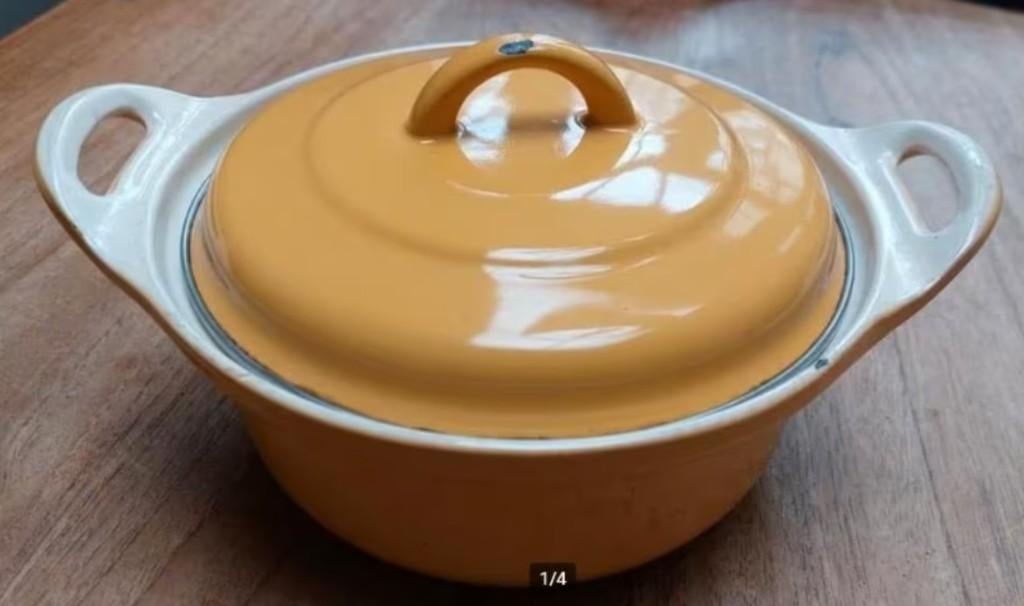 Potje gietijzer 20, Huis en Inrichting, Keuken | Potten en Pannen, Ophalen of Verzenden, Gebruikt, Gietijzer