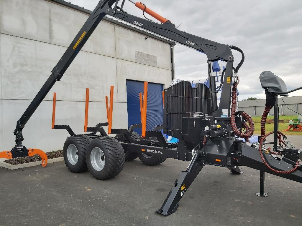 BMF 14 Tonnes bos uitrijkaar voor tractor, Ophalen