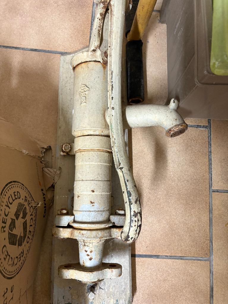 Pompe a Eau Décorative, Jardin & Terrasse, Enlèvement, Utilisé