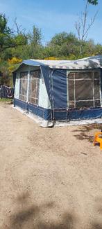 caravane CHATEAU CARRAT 443, Jusqu'à 4, Chateau, 4 à 5 mètres, 750 - 1000 kg