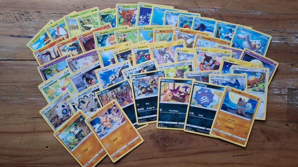 Pokémon kaarten – 50 stuks - NM | Crown Zenith - 4, Hobby en Vrije tijd, Verzamelkaartspellen | Pokémon, Zo goed als nieuw, Meerdere kaarten