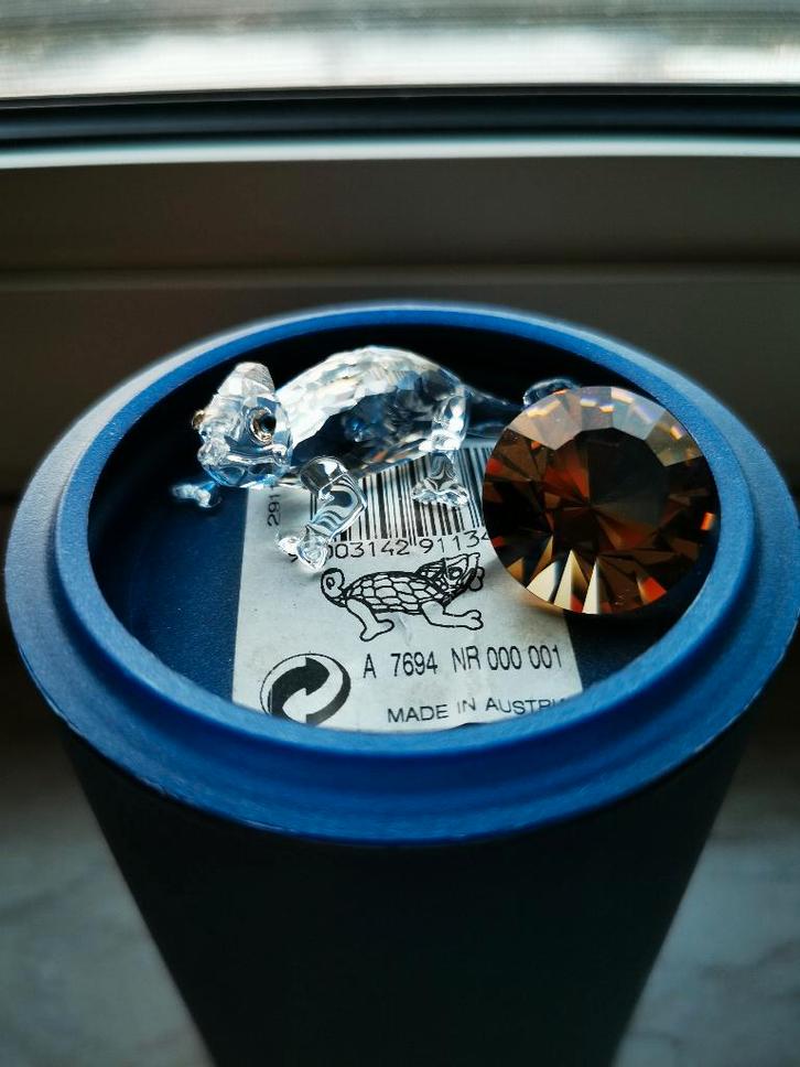 Swarovski kameleon met geelbruine diamant, Verzamelen, Swarovski, Nieuw, Figuurtje, Ophalen of Verzenden