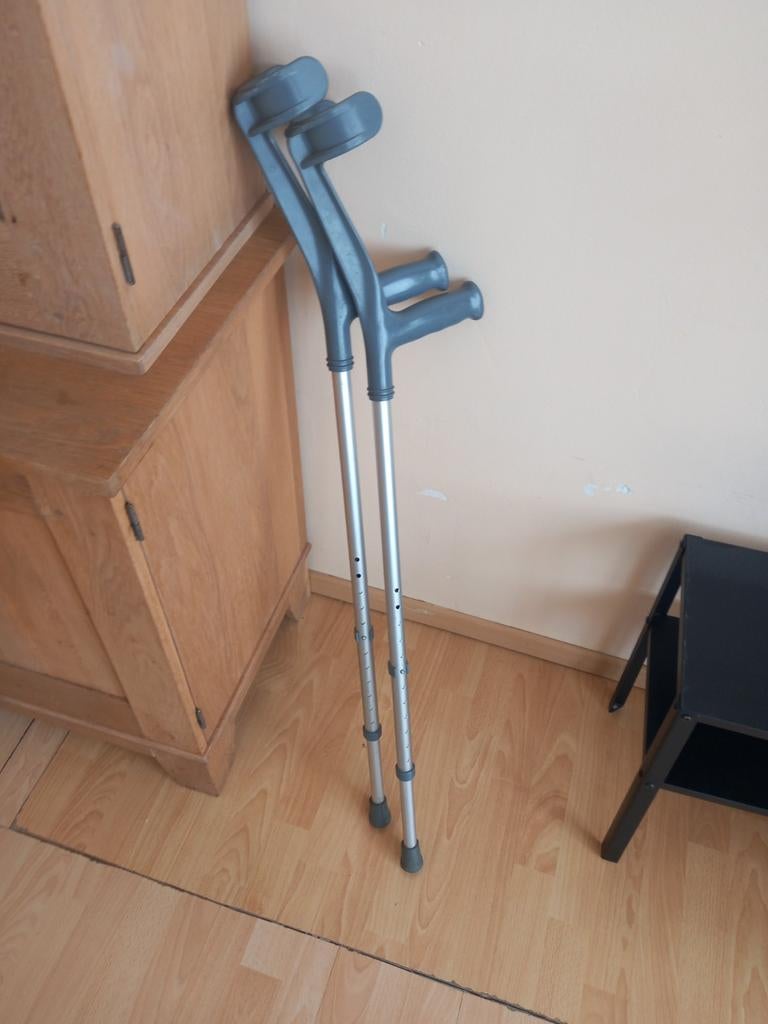 bequille adulte reglable, Enlèvement