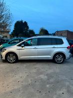 Vw Tourane 1.6 R-line année 2018, Autos, Argent ou Gris, Achat, Euro 6, 7 places