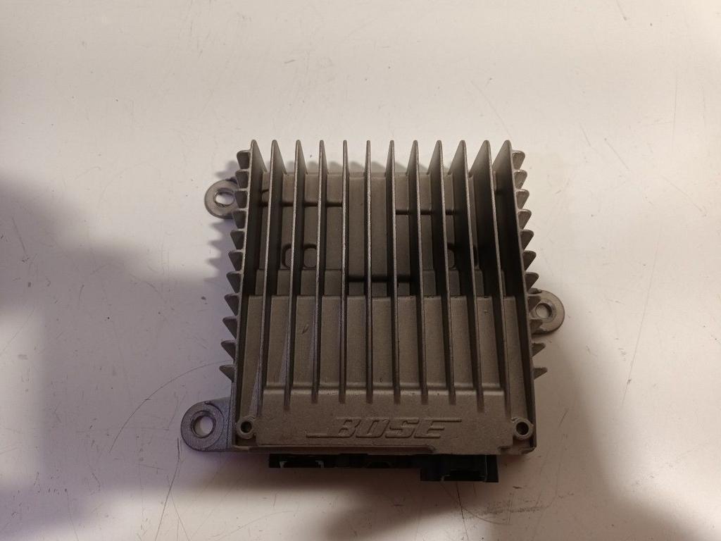 Versterker Renault Mégane, Ophalen of Verzenden, Van der Ven Autorecycling B.V., Onderdelen@venauto.nl, Ettenseweg 76, 4706 PB Roosendaal, The Netherlands