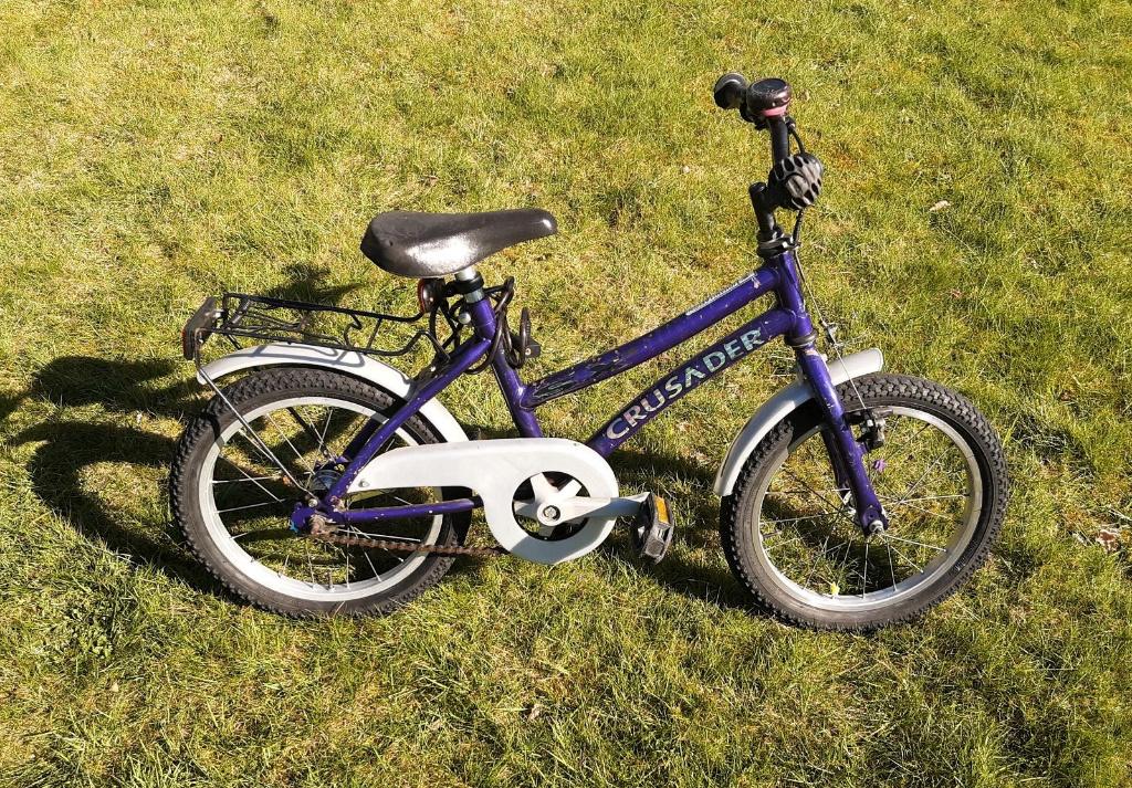 Kinderfiets + helm, Fietsen en Brommers, Fietsen | Kinderfietsjes, Ophalen of Verzenden, Gebruikt