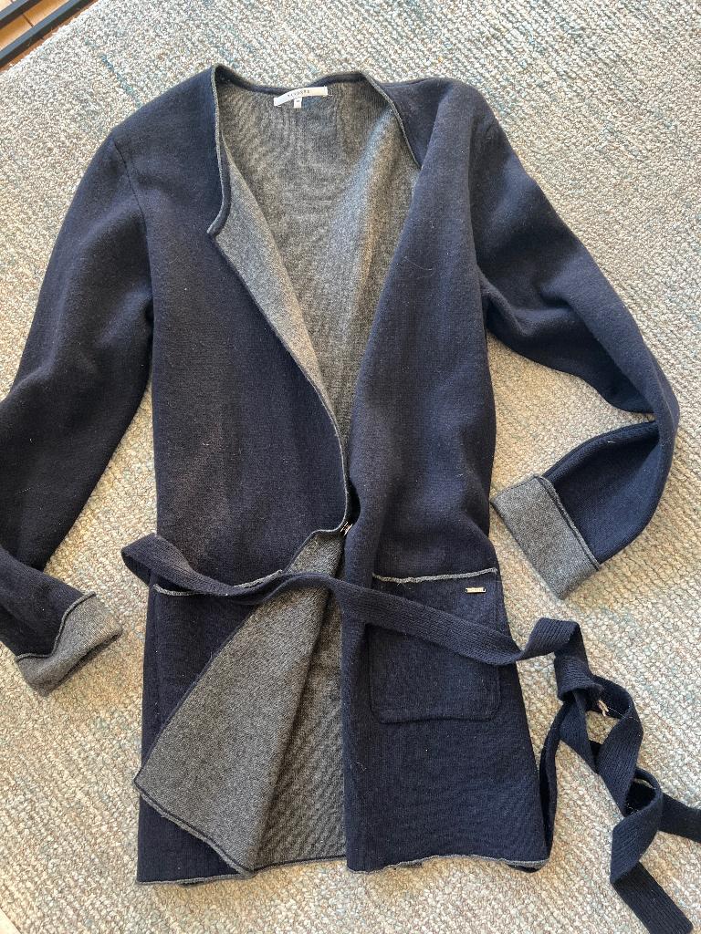 Golf cardigan Xandres M medium blauw grijs wol met kasjmier, Kleding | Dames, Truien en Vesten, Maat 38/40 (M), Blauw, Ophalen of Verzenden