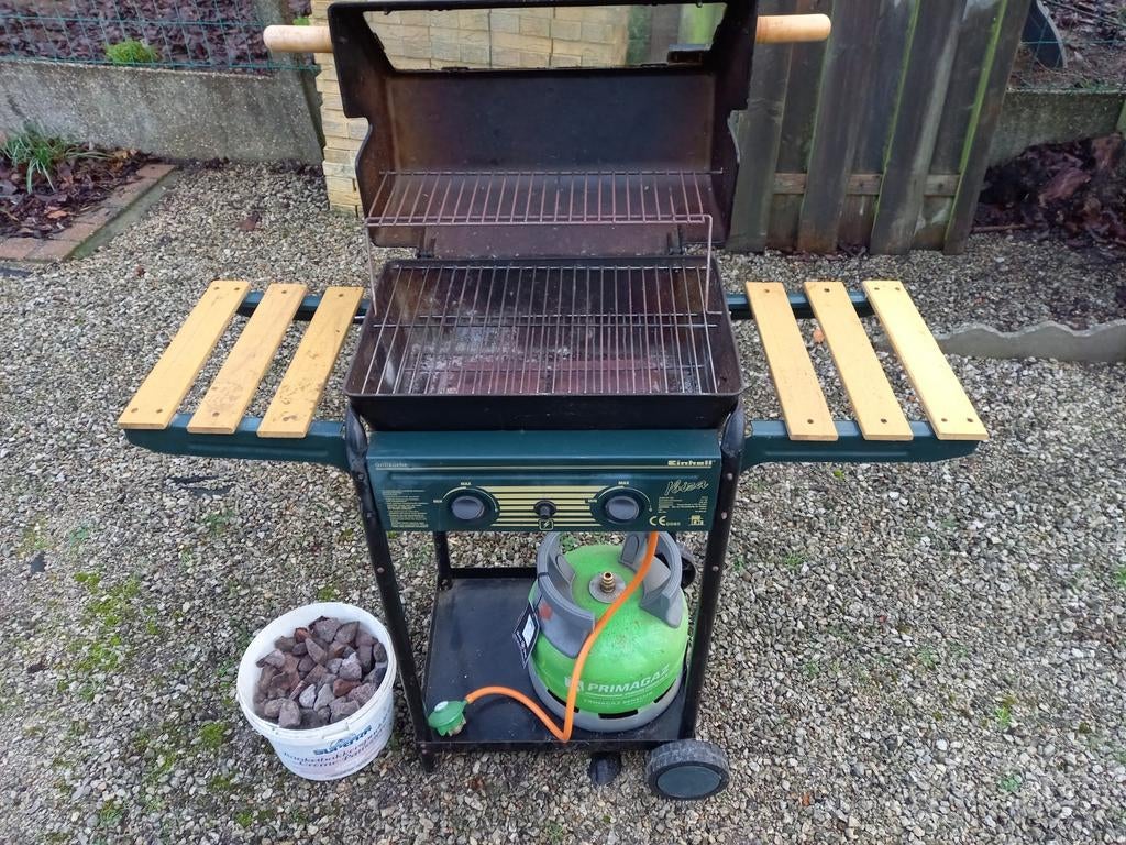 Gasbarbecue met lavastenen, Ophalen, Gebruikt