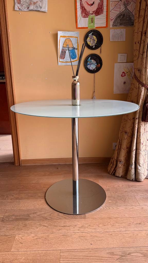 Table ronde en verre — 90 cm — 75 cm de haut — 20€, Maison & Meubles, Tables | Tables d'appoint, Comme neuf, Rond, 60 cm ou plus