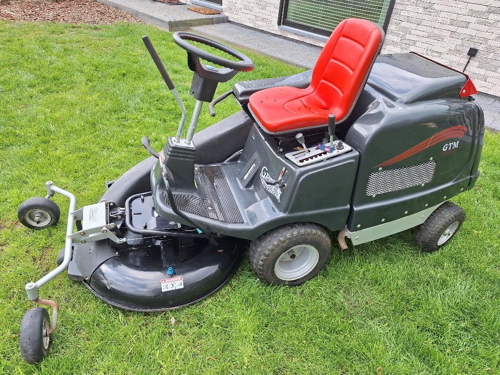 Zitmaaier GTM 1600 - MET MOTORPROBLEMEN, Tuin en Terras, Zitmaaiers, Gebruikt, 90 tot 120 cm, Elektrische starter, Opvangzak, Opvangbak