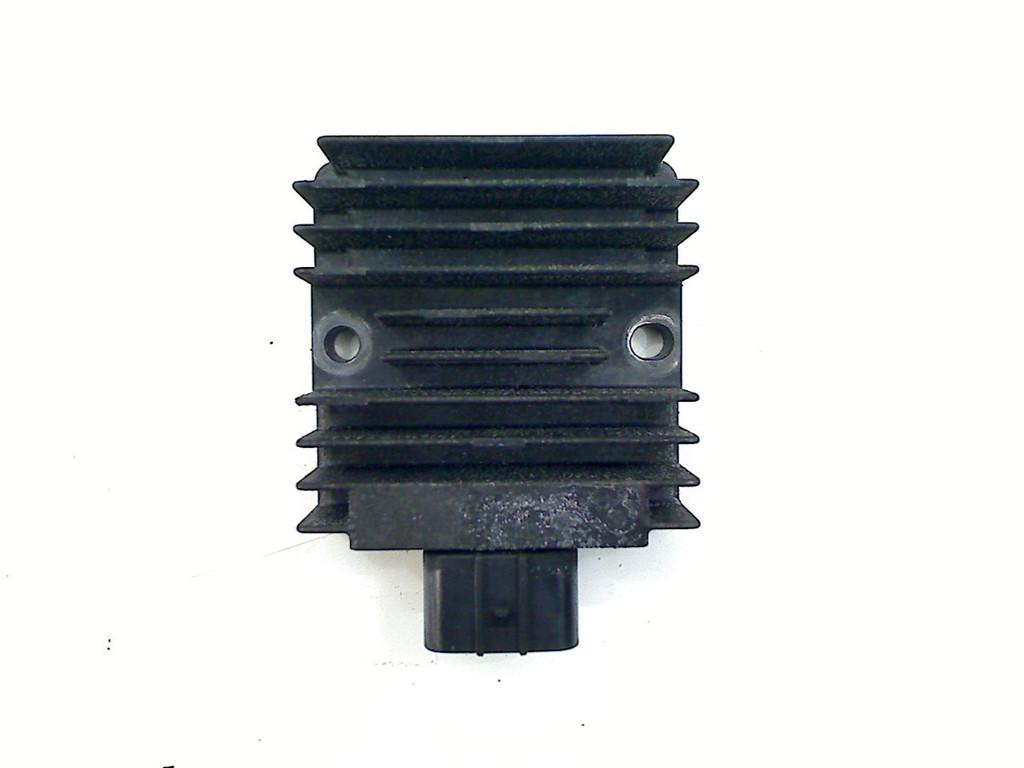 REGULATEUR DE TENSION Yamaha (SH844AA), Motos, Pièces | Yamaha, Utilisé