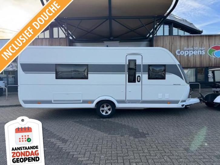 Hobby Prestige 560 WLU, Caravanes & Camping, Caravanes, jusqu'à 4, 1250 - 1500 kg, Banquette en rond, Hobby, 2 lits séparés, Lit dans la longueur